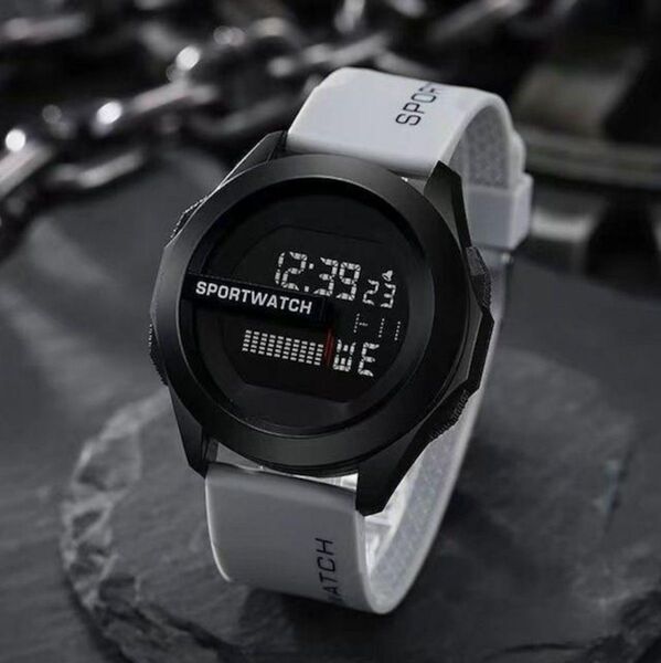 新品 防水 スポーツ デジタル 腕時計 グレー34gzdk新品 男女兼用 LEDスポーツ デジタル腕時計 黒
