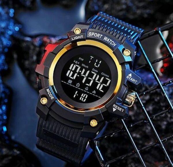 新品 腕時計デジタルウォッチ 多機能 LED 黒/金ahueh1新品 腕時計デジタルウォッチ 多機能 LED 黒/青