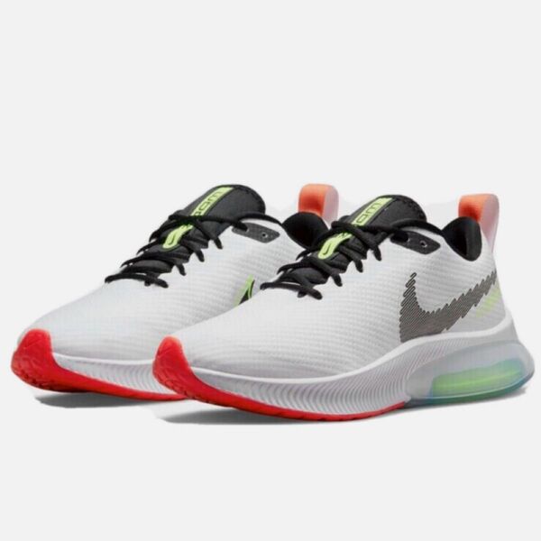新品未使用!NIKE ランニングシューズ 24.5cm