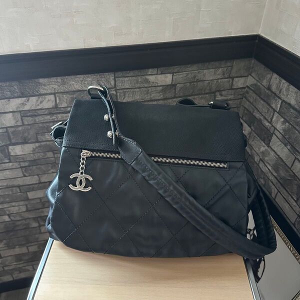 CHANEL パリビアリッツ ショルダーバッグ ブラック ダイヤモンドステッチ