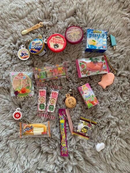 ミニチュア ガチャガチャ ガチャ 駄菓子ガチャ ストラップ お菓子ガチャガチャ