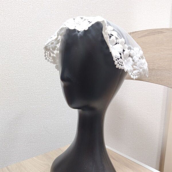 ハンドメイド ヘッドドレス ヘアアクセサリー 結婚式 ウェディング 白 ホワイト 刺繍 ミニベール