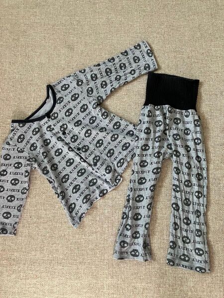 腹巻き付きドクロパジャマ☆100㎝★キッズ★男の子★子供服★used品★お値引き不可★パジャマ 長袖パジャマ 上下セット
