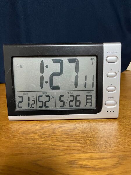 ADESSO アデッソ 電波時計 見やすい大画面表示の電波時計