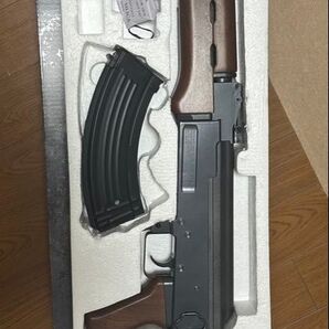 ダブルイーグル AK47 電動ガン(メタルギアボックス搭載・AKS86モデル・バッテリー&充電器付)