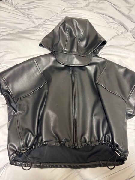 イッセイミヤケ isseymiyake 合皮 フーディ