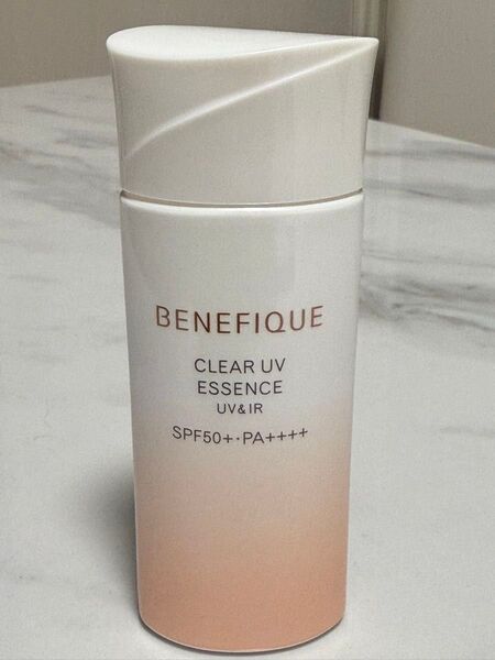 未使用 ベネフィーク クリアUVエッセンス UV IR 日焼け止め用美容液50ml SPF50 +・PA++++資生堂メイクベース