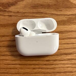 AirPods Pro 本体 ホワイト 充電ケース+片耳