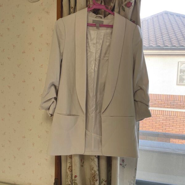 H&M ノーカラージャケット ライトベージュ EUR32