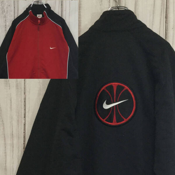 【激レア ナイキ ロゴ刺繍ジャージ】銀タグ 90s 背面ビッグロゴ 超ビッグサイズ トラックジャケット 2XL相当 黒/赤 NIKE 長袖 古着 [231207