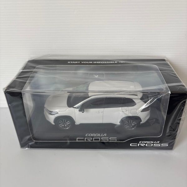 トヨタ 新型カローラクロス ミニカー カラーサンプル プラチナホワイトパール【新品未開封】