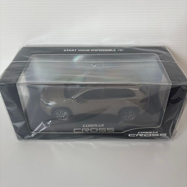トヨタ 新型カローラクロス ミニカー カラーサンプル マットバス【新品未開封】