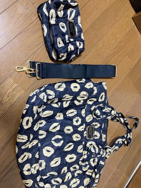 MARC BY JACOBS マークバイマークジェイコブス 2WAY トートバッグナイロン 唇リップ マザーズバッグ ポーチ付き