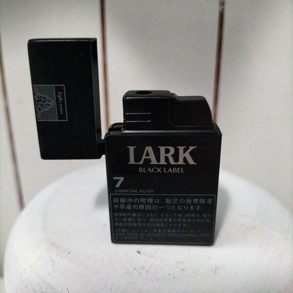 LARK BLACK LABEL ライター 非売品 未使用