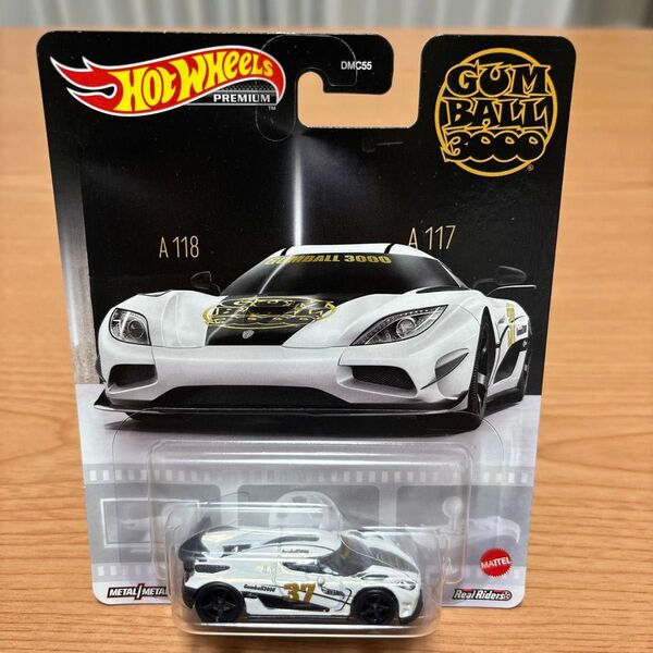 ホットウィールプレミアム ケーニグセグアゲーラ ガムボール3000