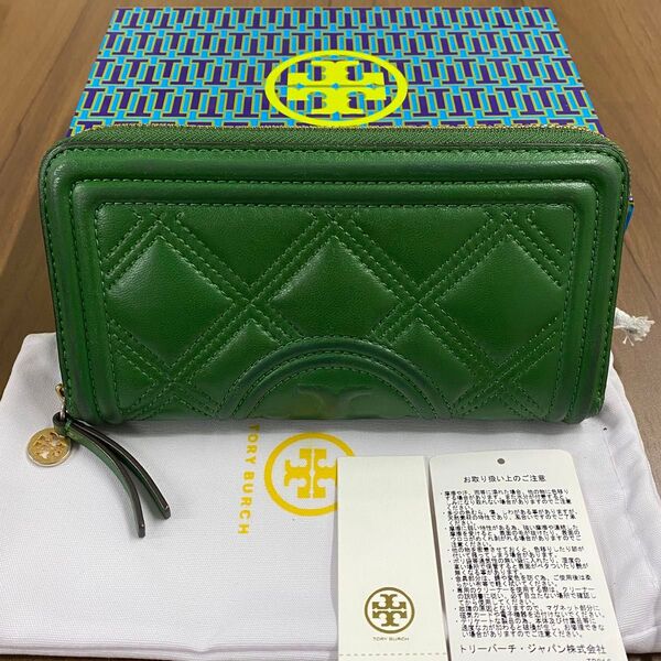 超美品!トリーバーチ TORYBURCH 財布 長財布 ラウンドファスナー