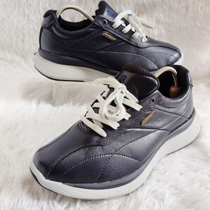 極美品!asics アシックス ニーズアップ 25.5 ネイビー ペダラ 膝痛