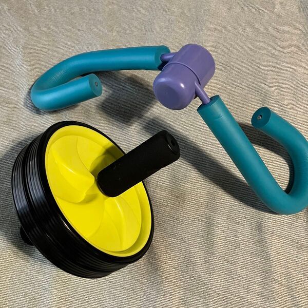 腹筋ローラー+太もも二の腕筋トレ器具セット