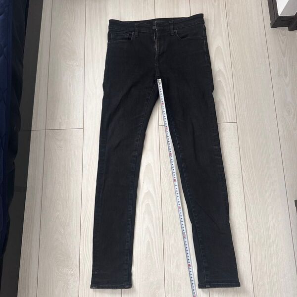 ユニクロ UNIQLO 黒 スキニー ウルトラ ストレッチ ジーンズ サイズ W30 デニム