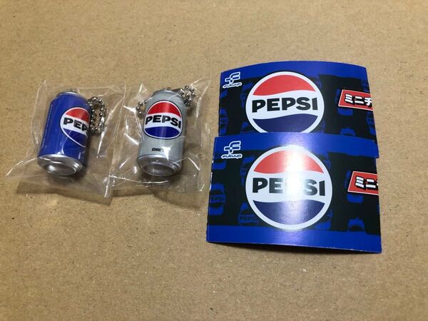 新作ガチャ PEPSI ペプシミニチュア缶チャーム2 2種セット!未開封 リーフレット付き!フクヤ