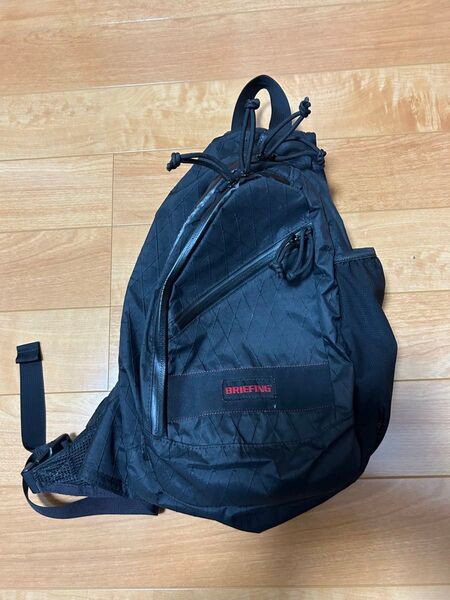 BRIEFING ブリーフィング VERTICAL SLING XP ヴァーティカル スリングXP ボディバッグ ブラック