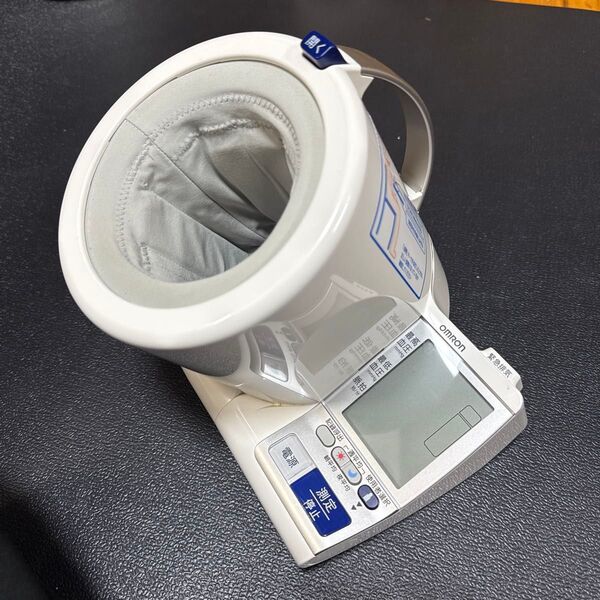 オムロン 血圧計 HEM-1010 デジタル自動血圧計