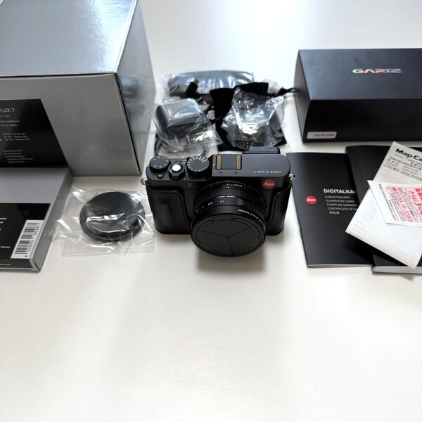 付属品完備 美品 LEICA D-LUX 7 オールブラック オートレンズキャップ レザーハンドグリップ