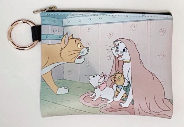 ほぼ未使用・美品【ポーチ】 ディズニー おしゃれキャット マリーちゃん ベルリオーズ トゥルーズ ダッチェス トーマス・オマリー