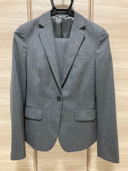 【美品】洋服の青山 スカートスーツ上下 7号 グレーストライプ