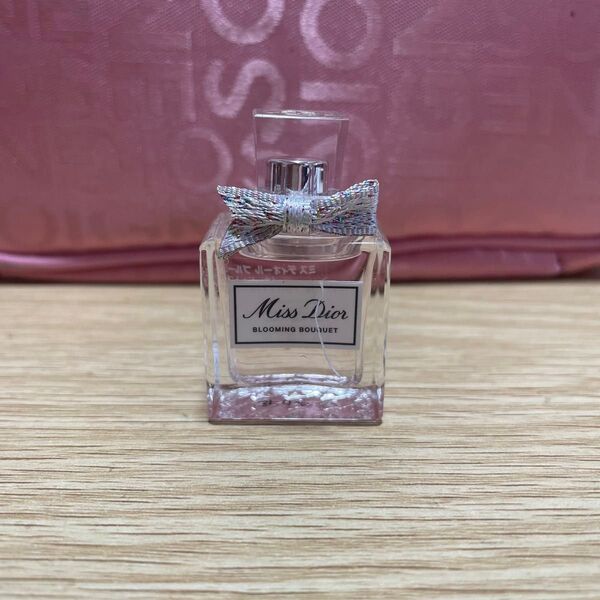 Dior ミスディオール ブルーミングブーケ 5ml ミニ香水