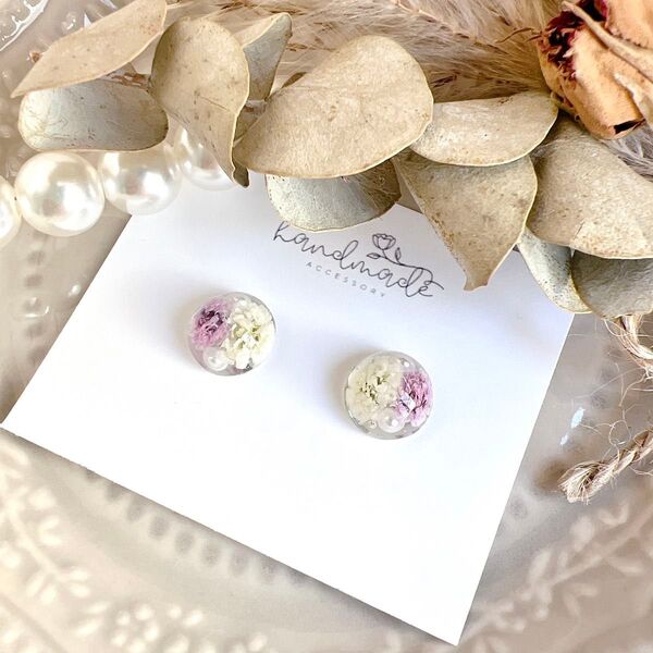 No.1123 ハンドメイド かすみ草 小さめ レジン ピアス イヤリング