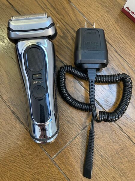 BRAUN ブラウン シリーズ9 pro+ 電気シェーバー メンズシェーバー