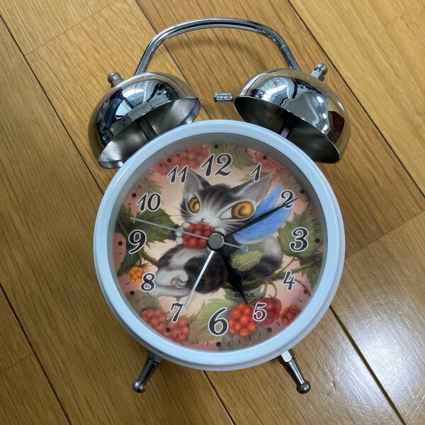 目覚まし時計 【ダヤン】