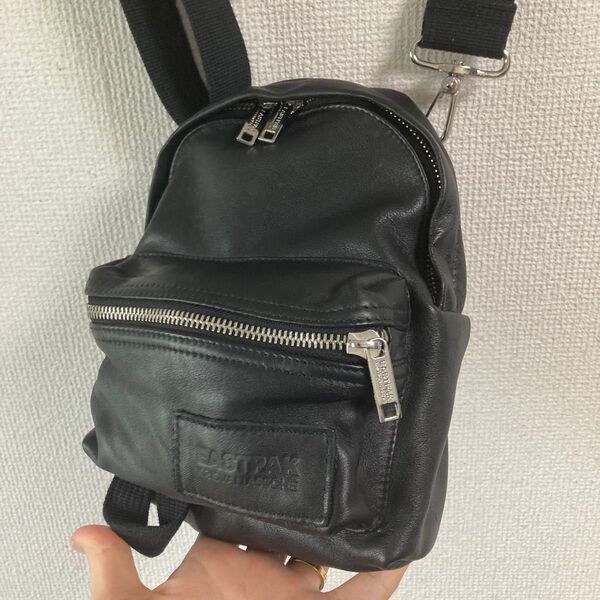 希少 クリスヴァンアッシュ×イーストパック レザーショルダーバッグ サコッシュ