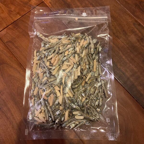 Eアーモンドいり干し魚 180g