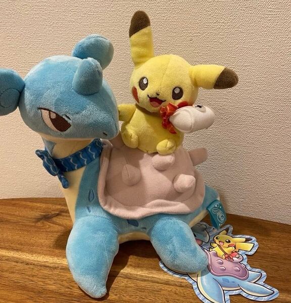 【美品】ポケモンセンター限定 ラプラスに乗ったピカチュウ ぬいぐるみ
