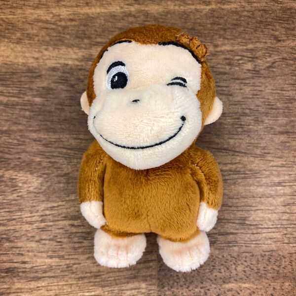 おさるのジョージ ぽってりマスコット ふわもこ ウィンク