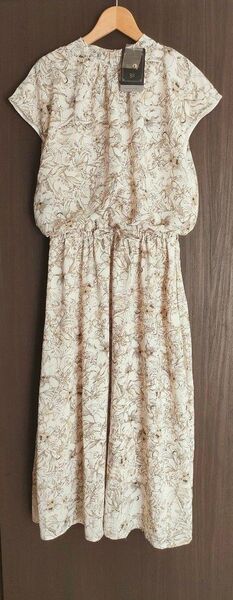 新品未使用 しまむら otona Kirei Style わたしの7days closet 線描花柄 ワンピース アイボリー M