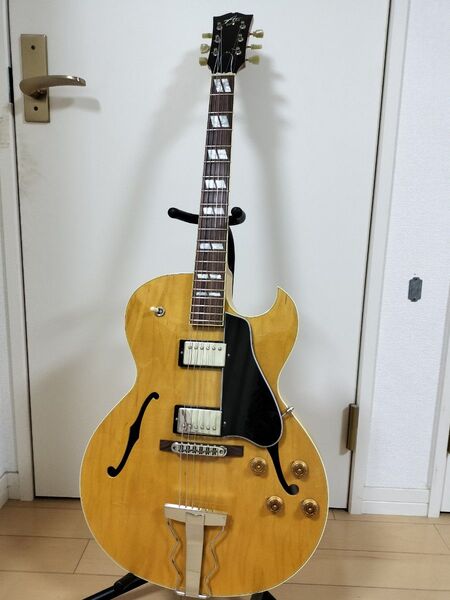 Archtop tribute AT205MD 2019年製 定価≒24万