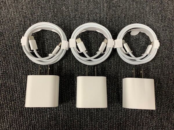 iPhone15,15Pro用高速充電器1mタイプC - Cケーブル付セット