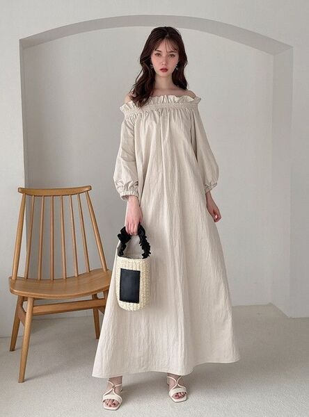 新品 タグ付 グレイル オフショルダー ブラック 長袖ワンピース 半袖ワンピース F