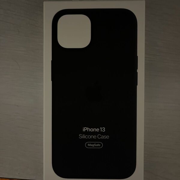Apple アップル純正iPhone13シリコンケース