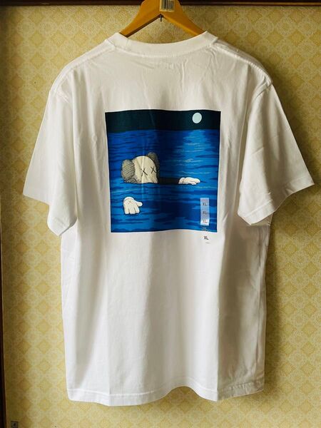 ユニクロ カウズ UT ホワイト XLサイズ 半袖Tシャツ UNIQLO KAWS コラボ 限定 467525