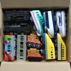 おもちゃ 電車 ハッピーセット他