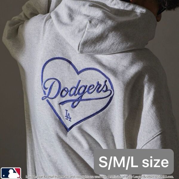 【別注】 MLB公式 ドジャース LA 裏起毛ハートロゴ刺繍フーディー スウェットパーカー トップス S/M/Lサイズ