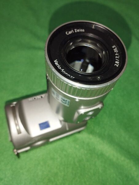 SONY デジタルスチルカメラ DSC-F505