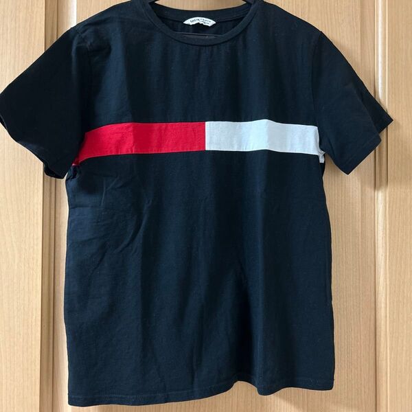 SHEIN 男児 Tシャツ 黒 赤 白 ライン入り