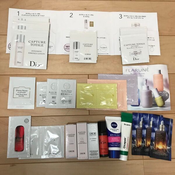 スキンケア サンプルセット Dior アルビオン エスティーローダー 資生堂 イプサ &be ニベア ジルスチュアート30枚+6個