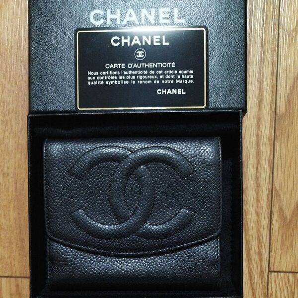 CHANEL シャネル キャビアスキン 二つ折り財布 ブラック