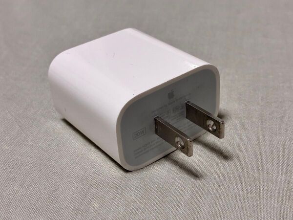アップル 純正 Apple USB-C 電源アダプタ A2305 20W PD ACアダプタ 充電器 iPhone